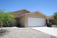 Building Photo - 6126 E 44th St