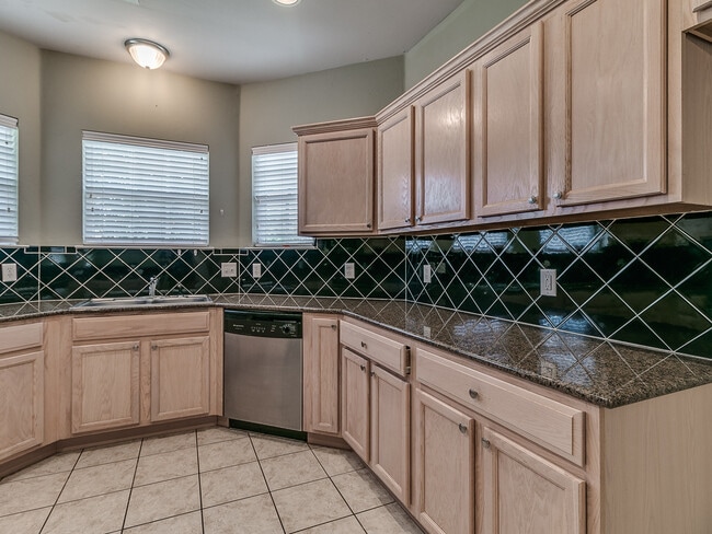 Building Photo - 2044 Sq. Ft. Home- Gated Community with a ...