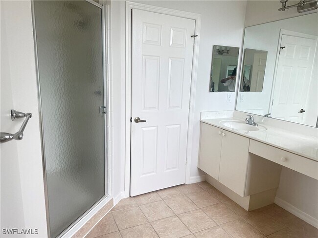 Building Photo - 14764 Pinnacle Pl