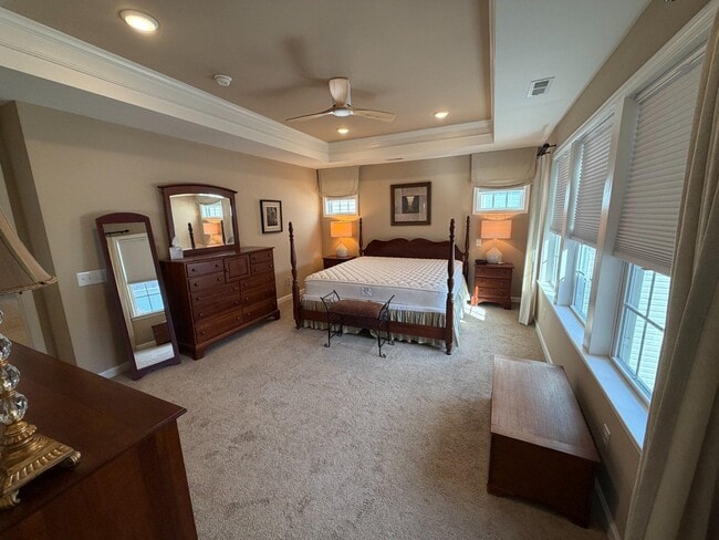 Building Photo - 528 Kerry Ct