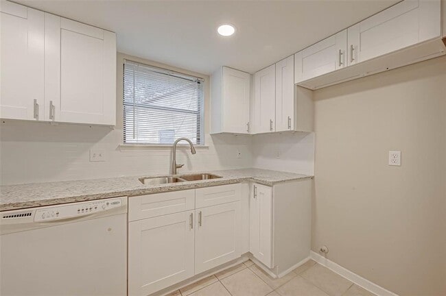 Building Photo - 2523 Buffalo Trail