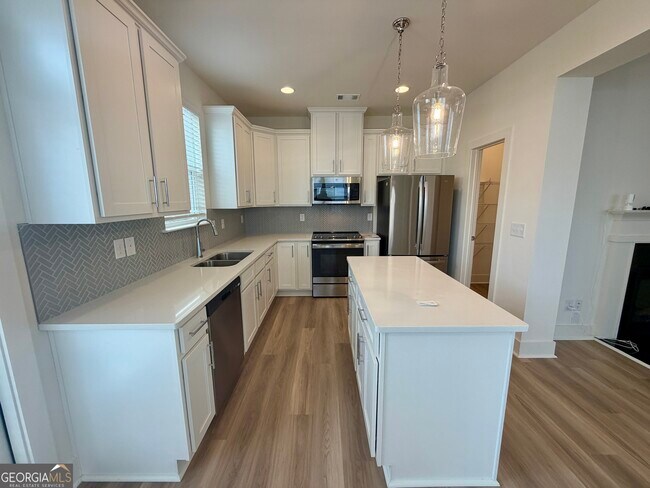 Building Photo - 1874 Aron Ln