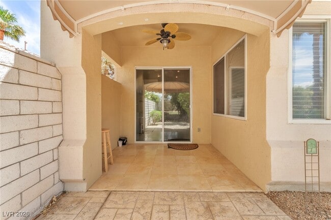 Building Photo - 465 Indigo Springs St