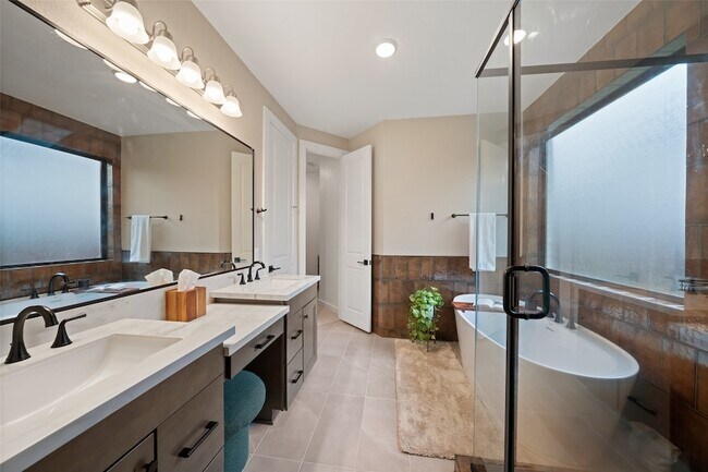 Building Photo - 8207 Boundary Waters Dr