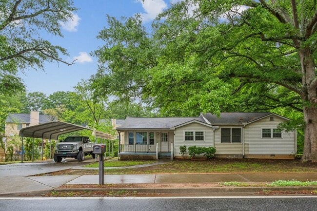 Primary Photo - 3024 Bob Cox Rd