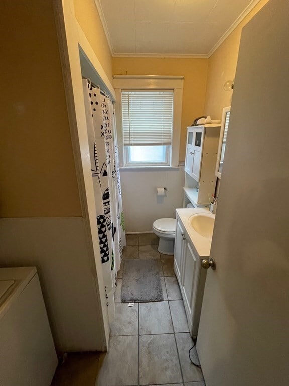 Building Photo - 723 Bennington St