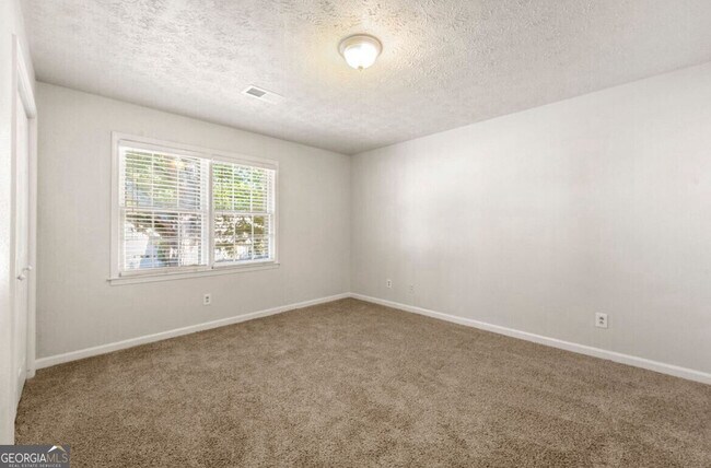 Building Photo - 1432 Fieldgreen Overlook