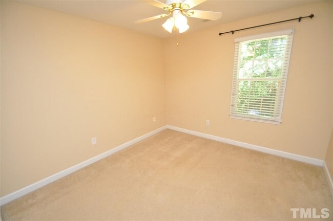 Building Photo - 2222 Trailwood Valley Cir