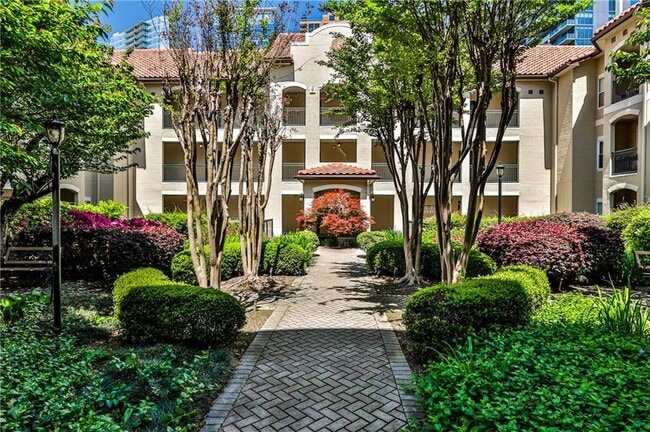 Building Photo - 955 Juniper St NE