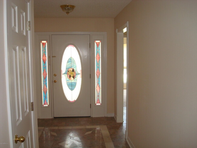 Building Photo - 7501 Cliff Cottage Dr