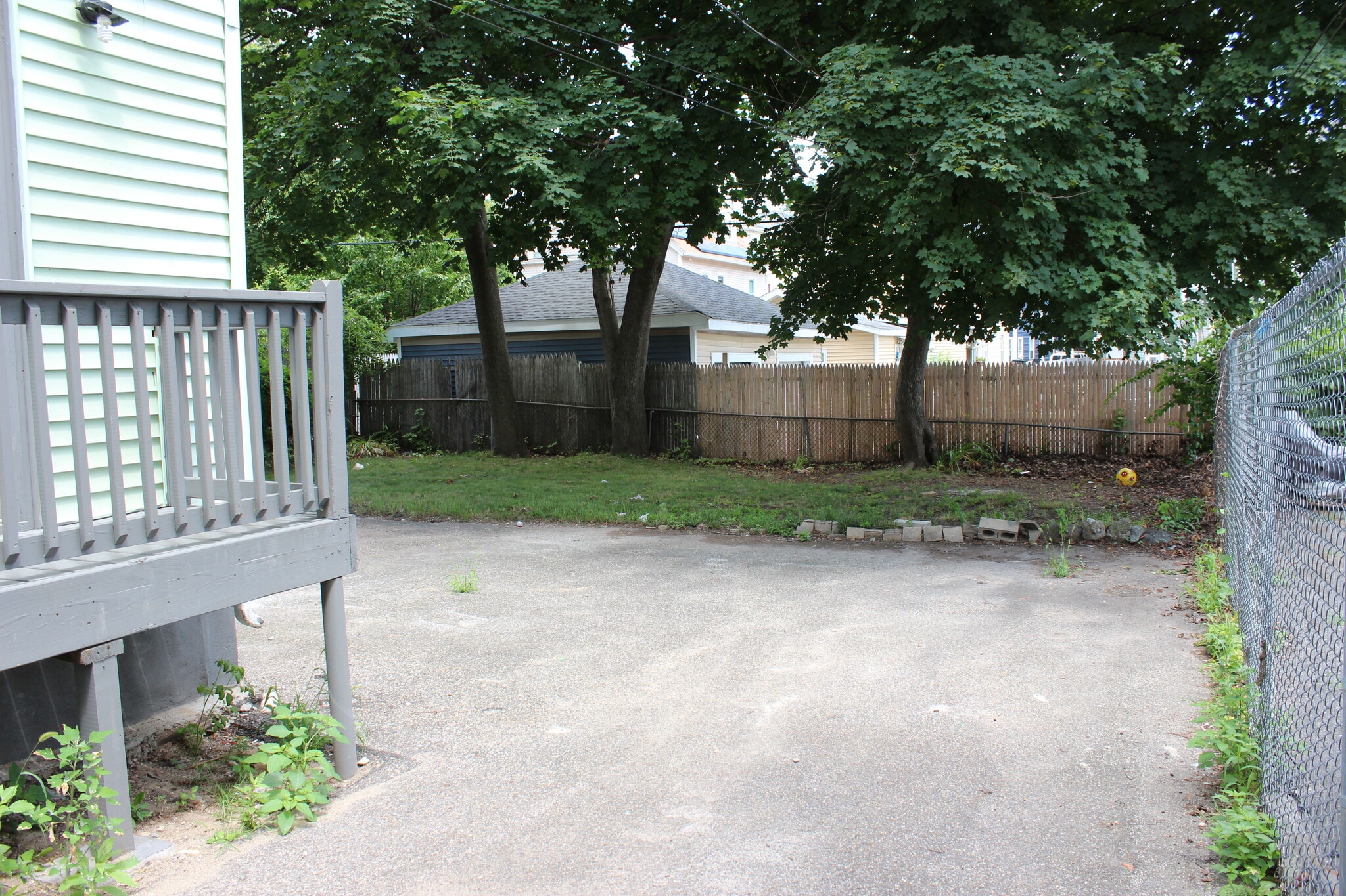 Parking and yard - 25 Wyman St