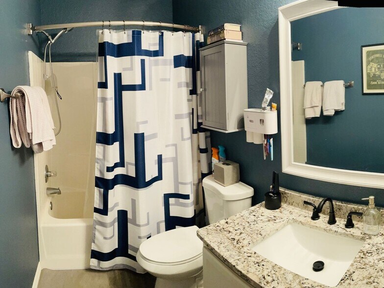 Building Photo - 5624 Giddyup Ln