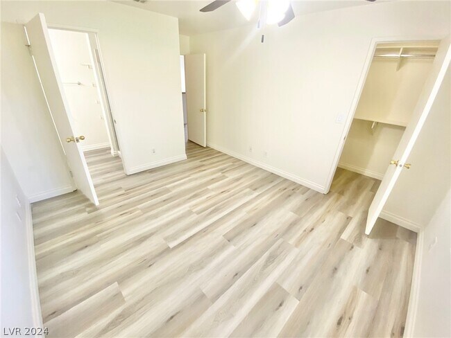 Building Photo - 2200 S Fort Apache Rd