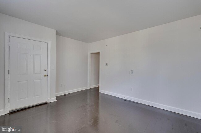 Building Photo - 3806 39th St