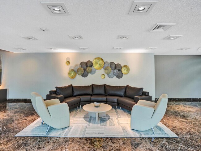 Building Photo - 1360 S Ocean Blvd