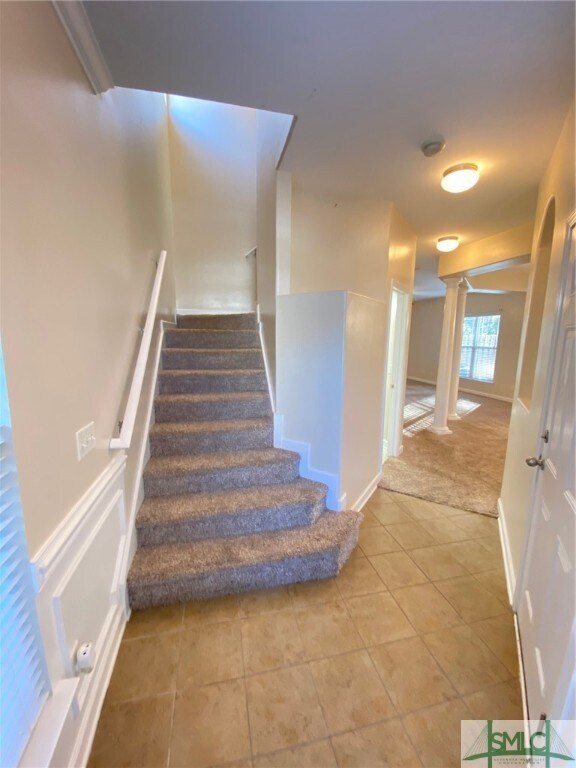 Building Photo - 142 Chapel Lake S