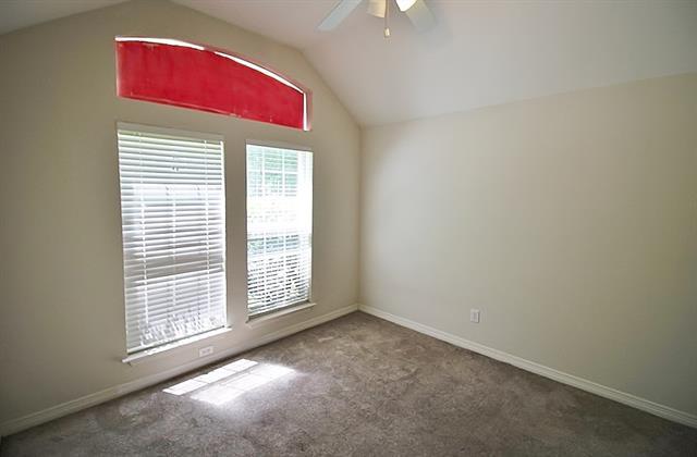 Building Photo - 809 Foxwood Ln