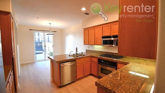 Building Photo - Poway Unified School District | Townhouse in The 4S Ranch| Quick and convenient access to SR-56