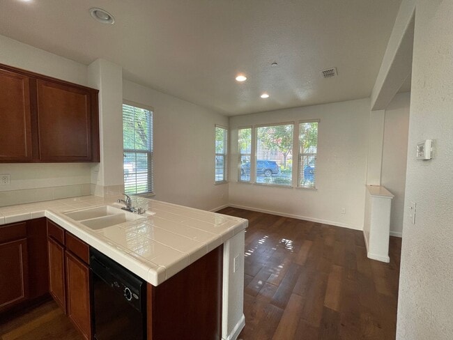 Building Photo - Two Story Home w/ Fridge Included, Attache...