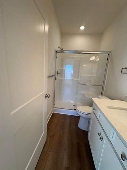 Building Photo - 4827 N Vassar Ave