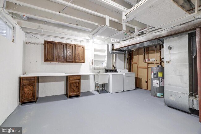 Building Photo - 9823 St Cloud Ct