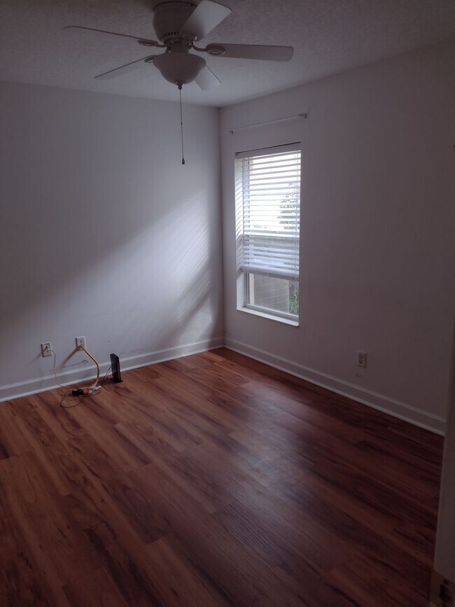 Building Photo - Waterfront Home in Lakes of Mt. Dora