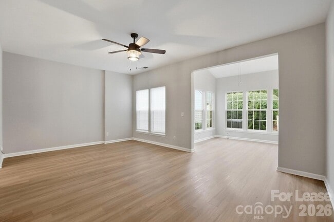 Building Photo - 3028 Misty Harbor Cir