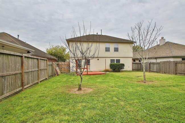 Building Photo - 18926 Piney Way Dr