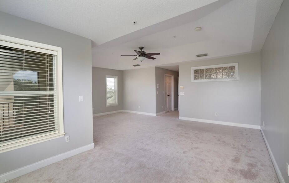 Building Photo - 1702 Windjammer Ln