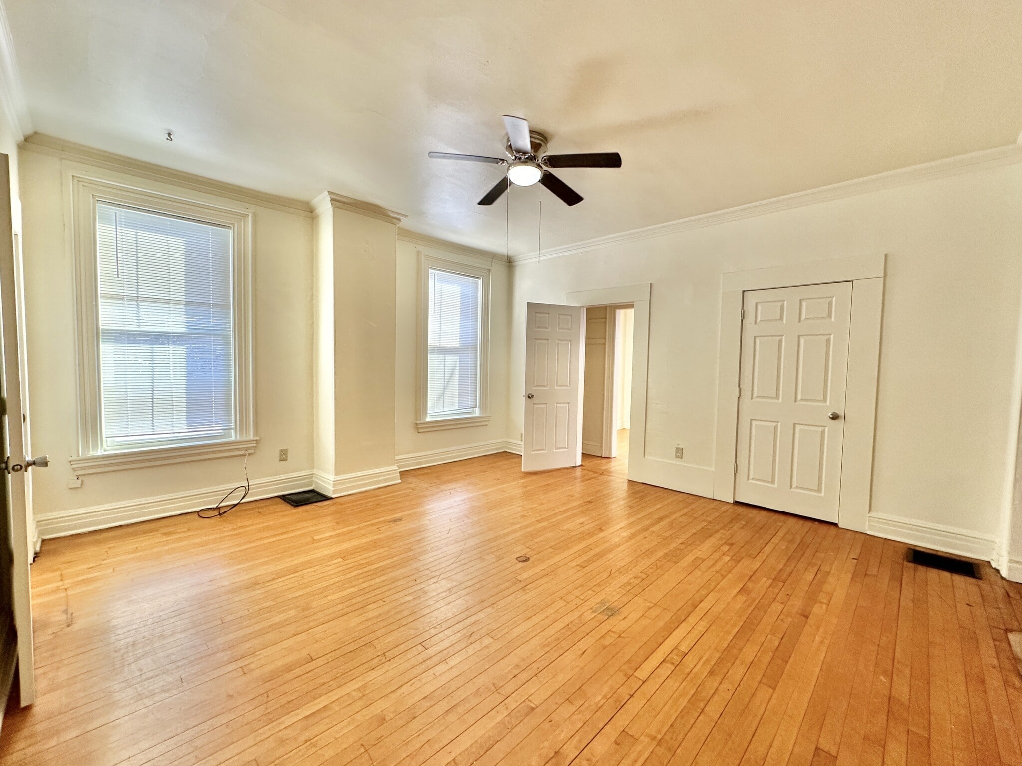 Building Photo - 255 S Jackson St