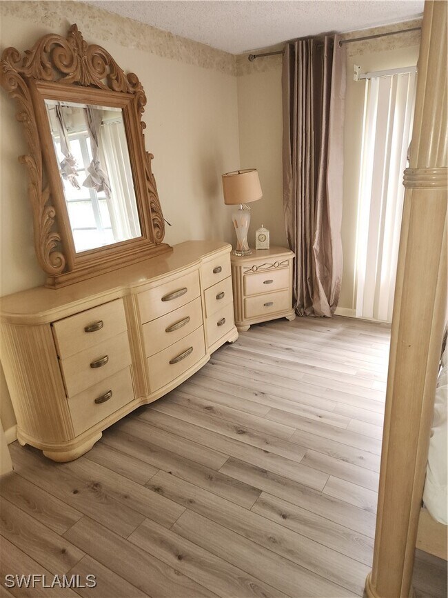 Building Photo - 30 Watercolor Way