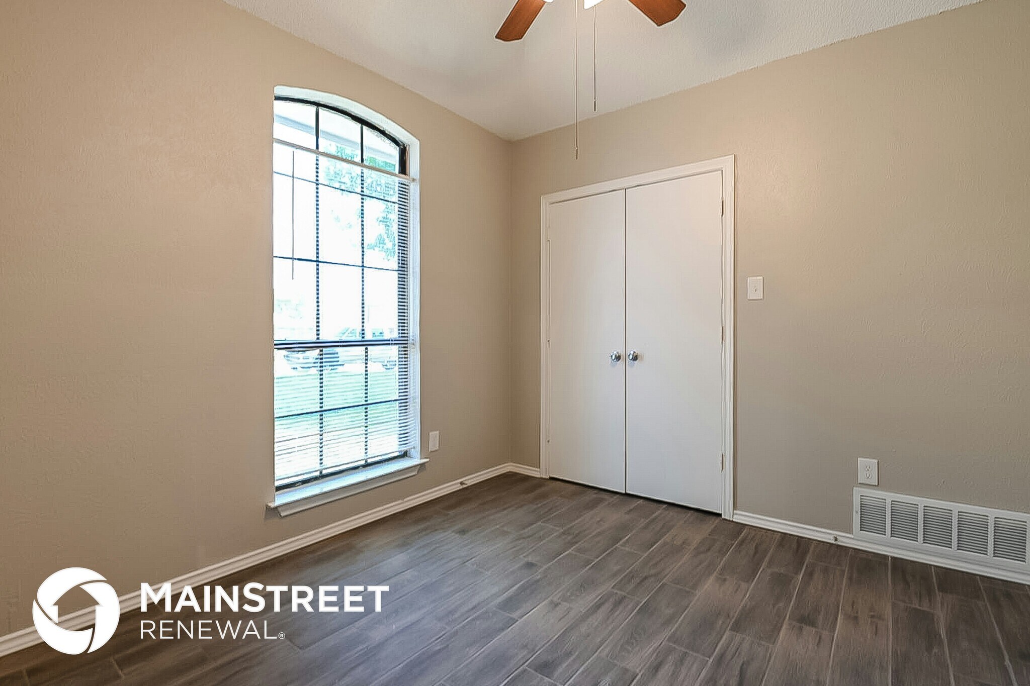 Building Photo - 103 Meadow Dr