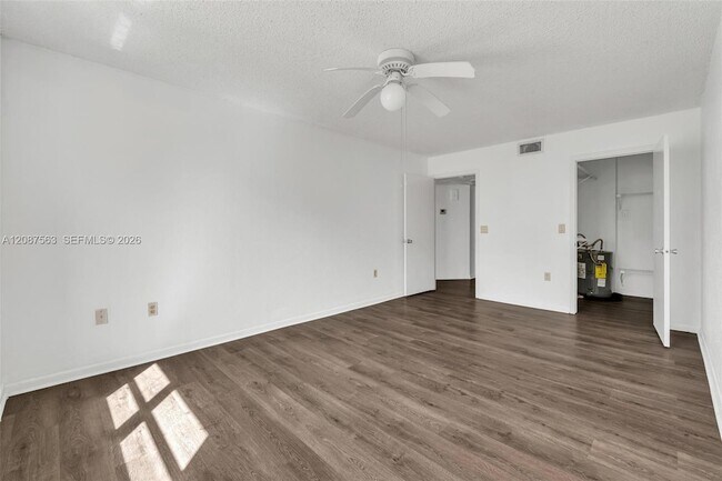 Building Photo - 8255 Lake Dr