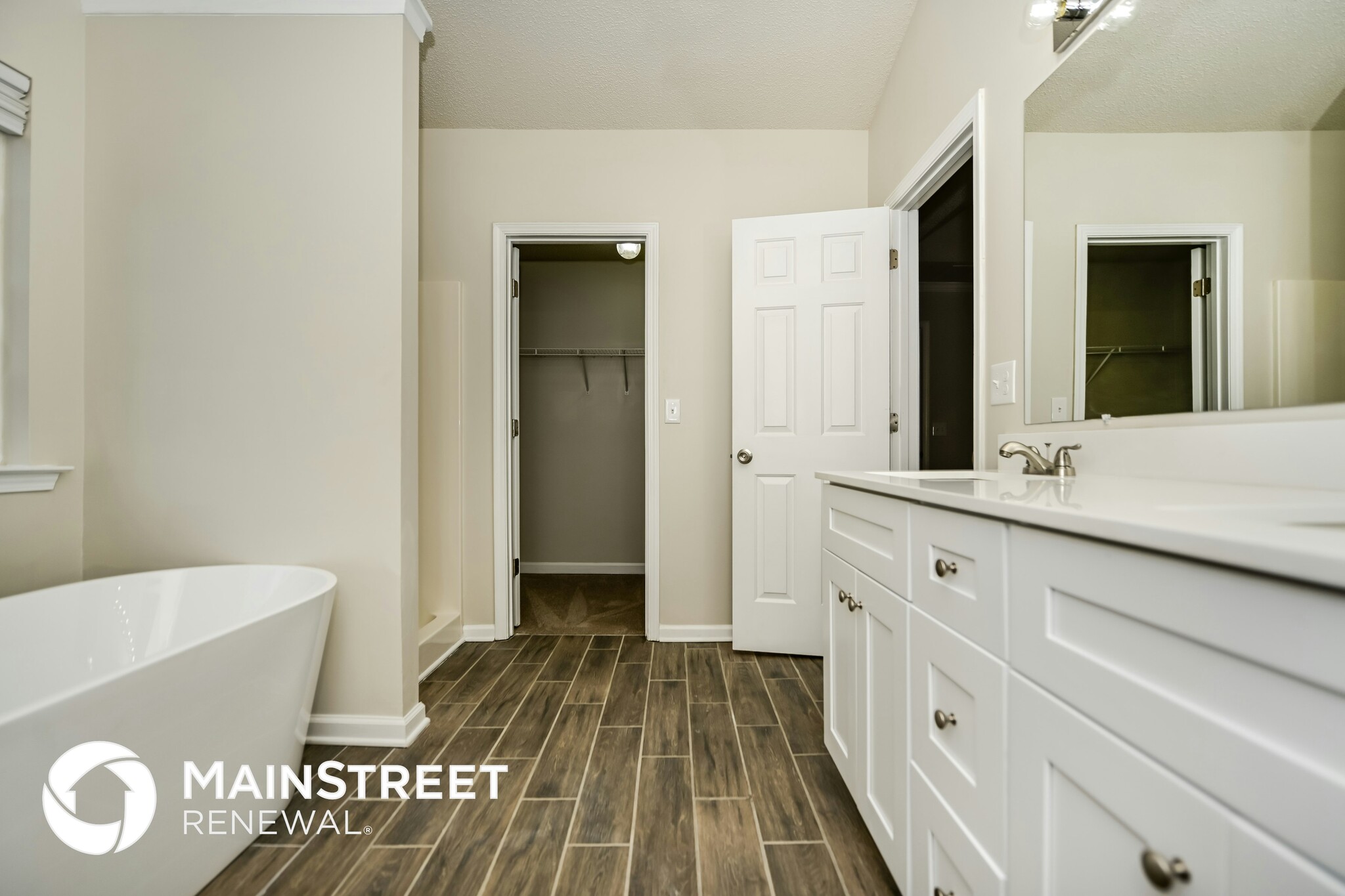 Building Photo - 1038 Hampton Rd