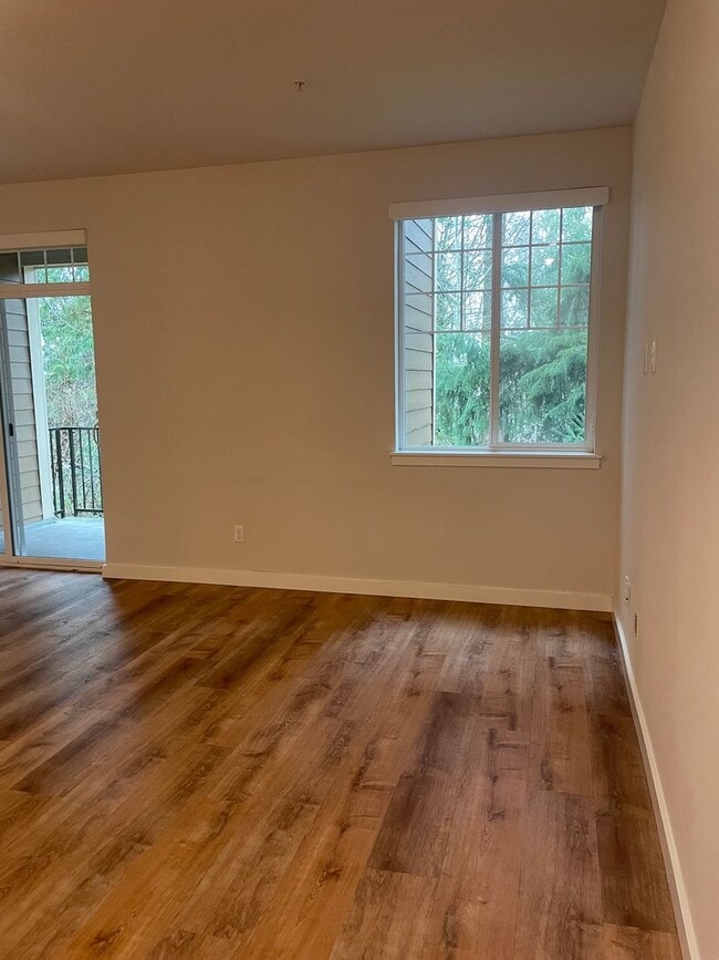 Building Photo - 2 bed/1 bath in Southeast Redmond