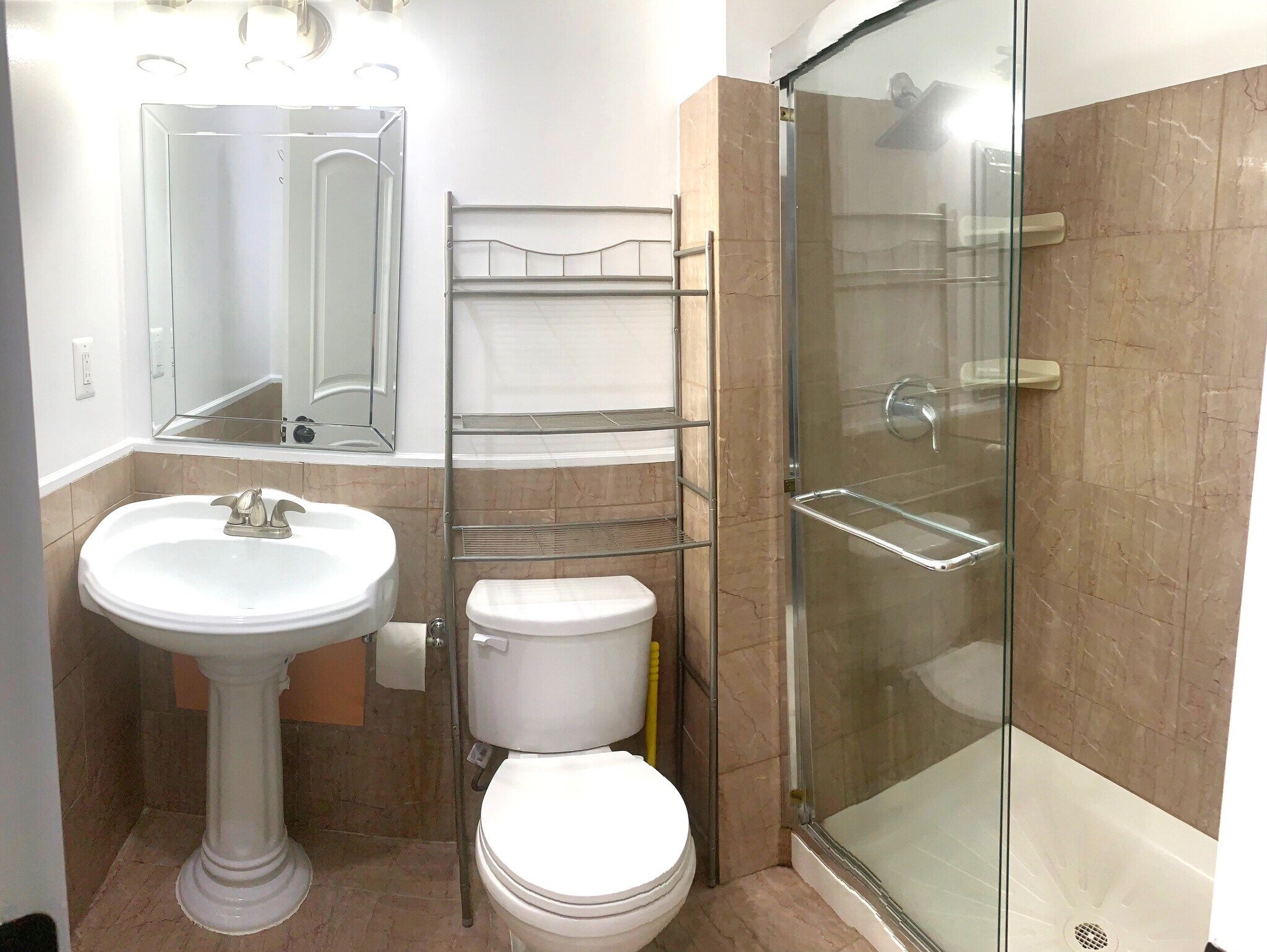 Bathroom - 14717 Calvary Pl