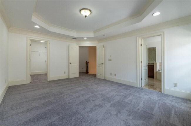 Building Photo - 2771 Durham Dr NE