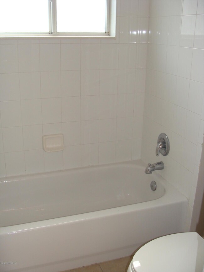 Building Photo - 2266 Cascadia Ct