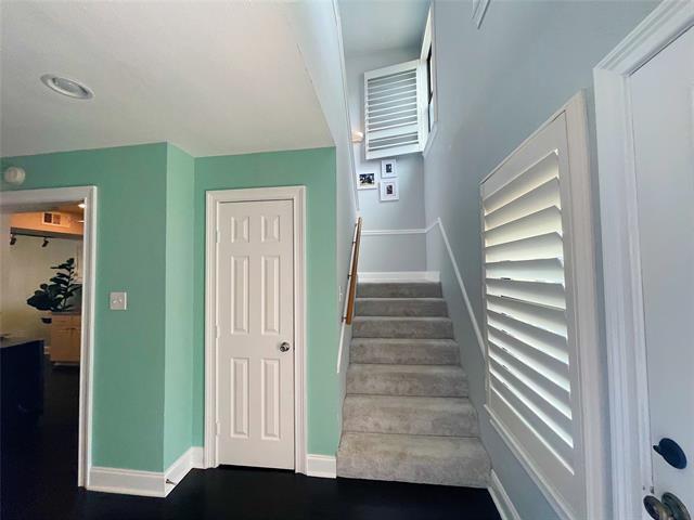 Building Photo - 3816 Mediterranean St