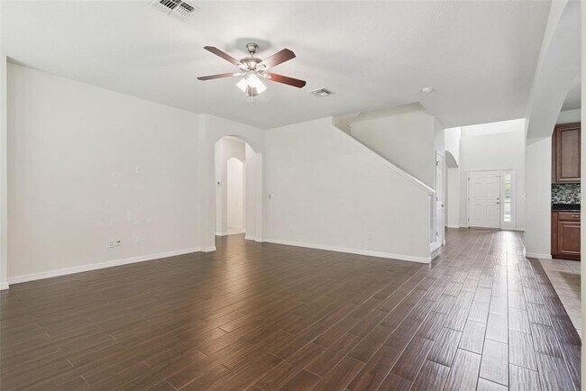 Building Photo - 660 Fanning Dr