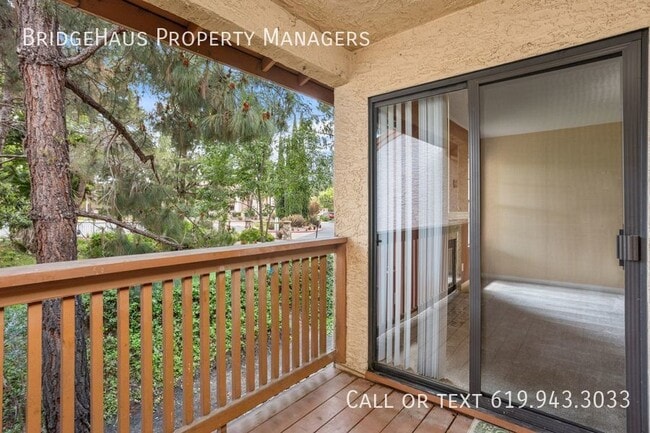 Building Photo - 12063 Alta Carmel Ct