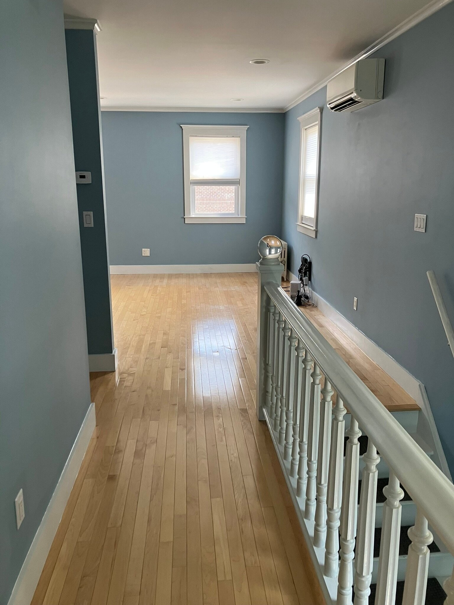 Building Photo - 11 Center Ave