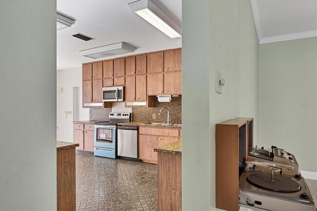 Building Photo - 2605 Desoto Rd