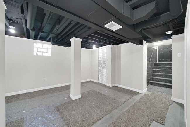Building Photo - 5165 Pennsylvania St