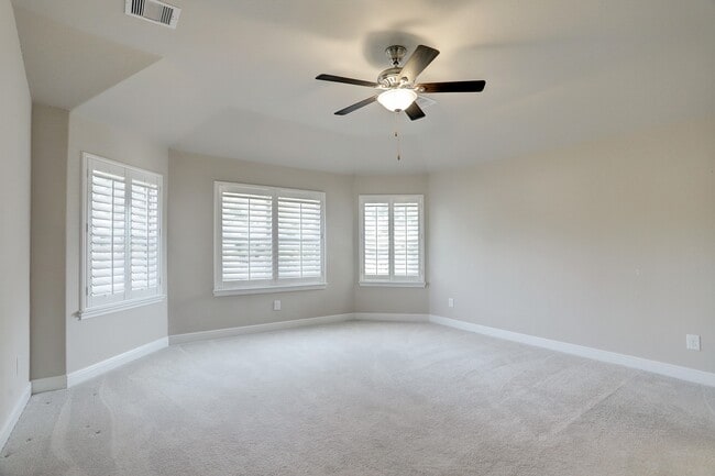 Building Photo - 9814 Vintage Villa Dr