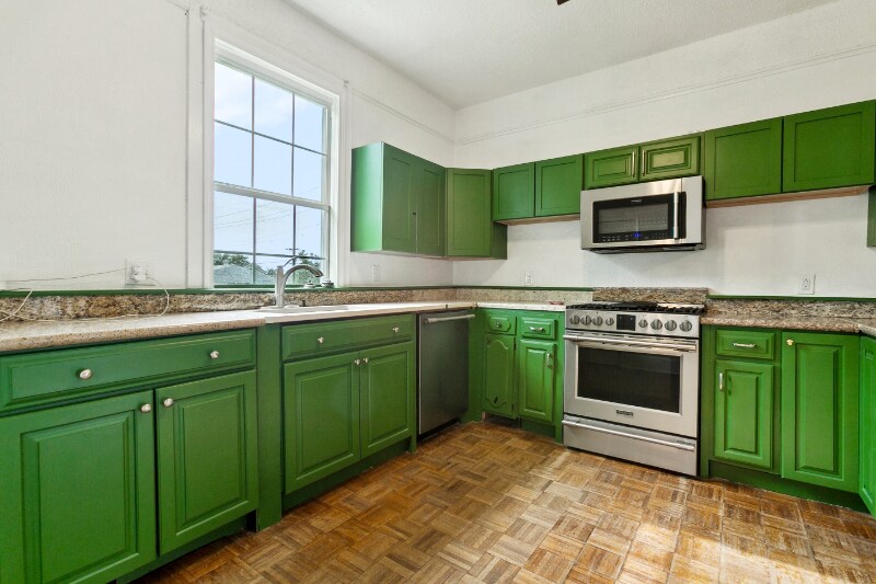 Building Photo - 1617 Duels St