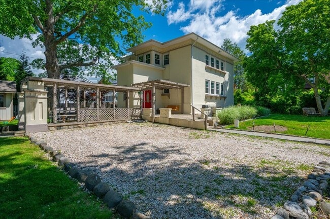 Building Photo - Rare Harbor Heights Rental | 4BR Colonial with Parking & Fenced Yard
