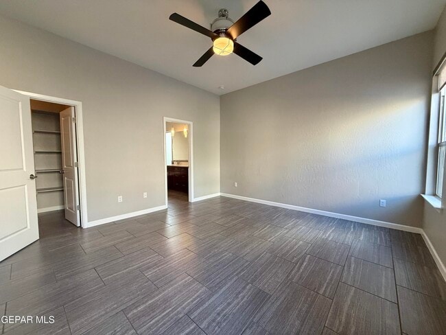 Building Photo - 1252 Desert Mirage Pl