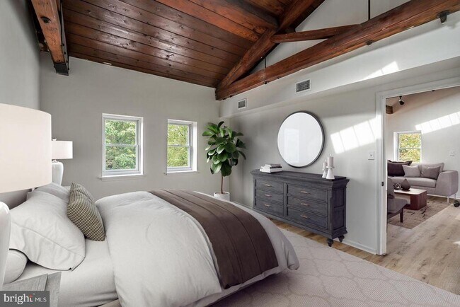 Building Photo - 430 West St