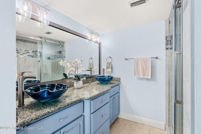 Building Photo - 1125 Jimmy Buffett Mem Hwy